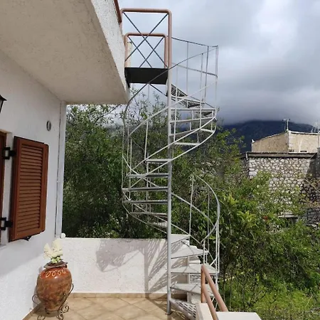 Mani Tigani View Apartmán *
